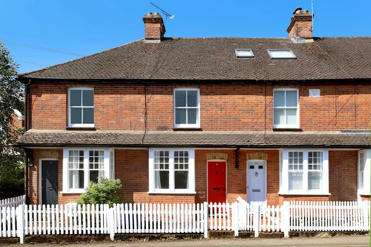 2 bed house for sale, Lakes Lane, Beaconsfield, HP9