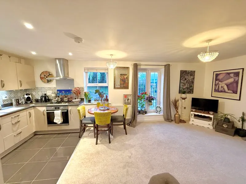 Limestone Grove, Houghton Regis LU5 5NE, photo 9