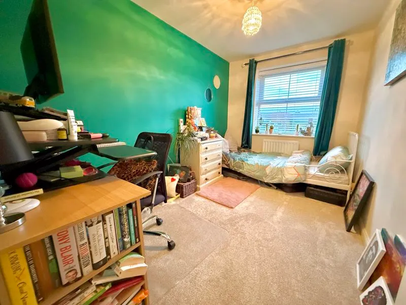 Limestone Grove, Houghton Regis LU5 5NE, photo 5