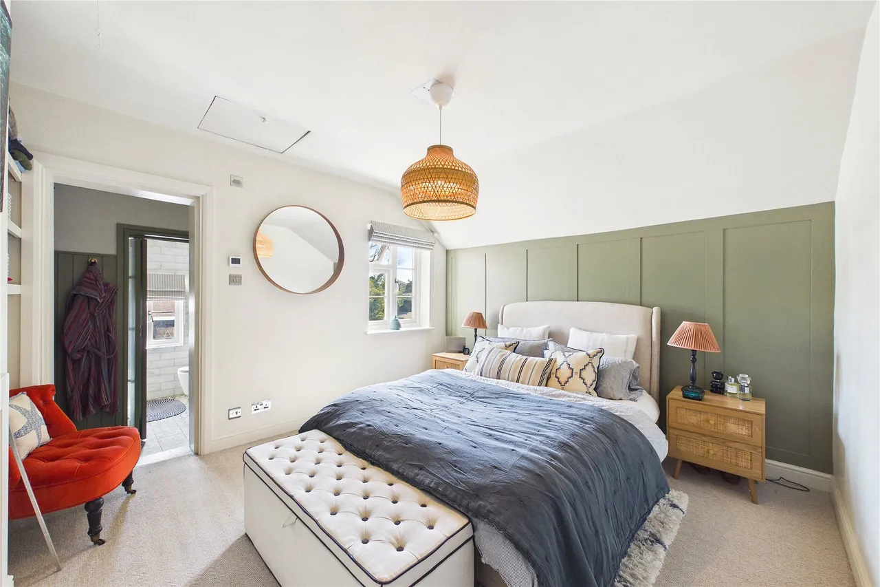Alpha Road, Chobham, GU24, photo 7