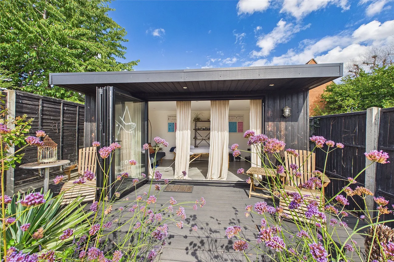 Alpha Road, Chobham, GU24, photo 16