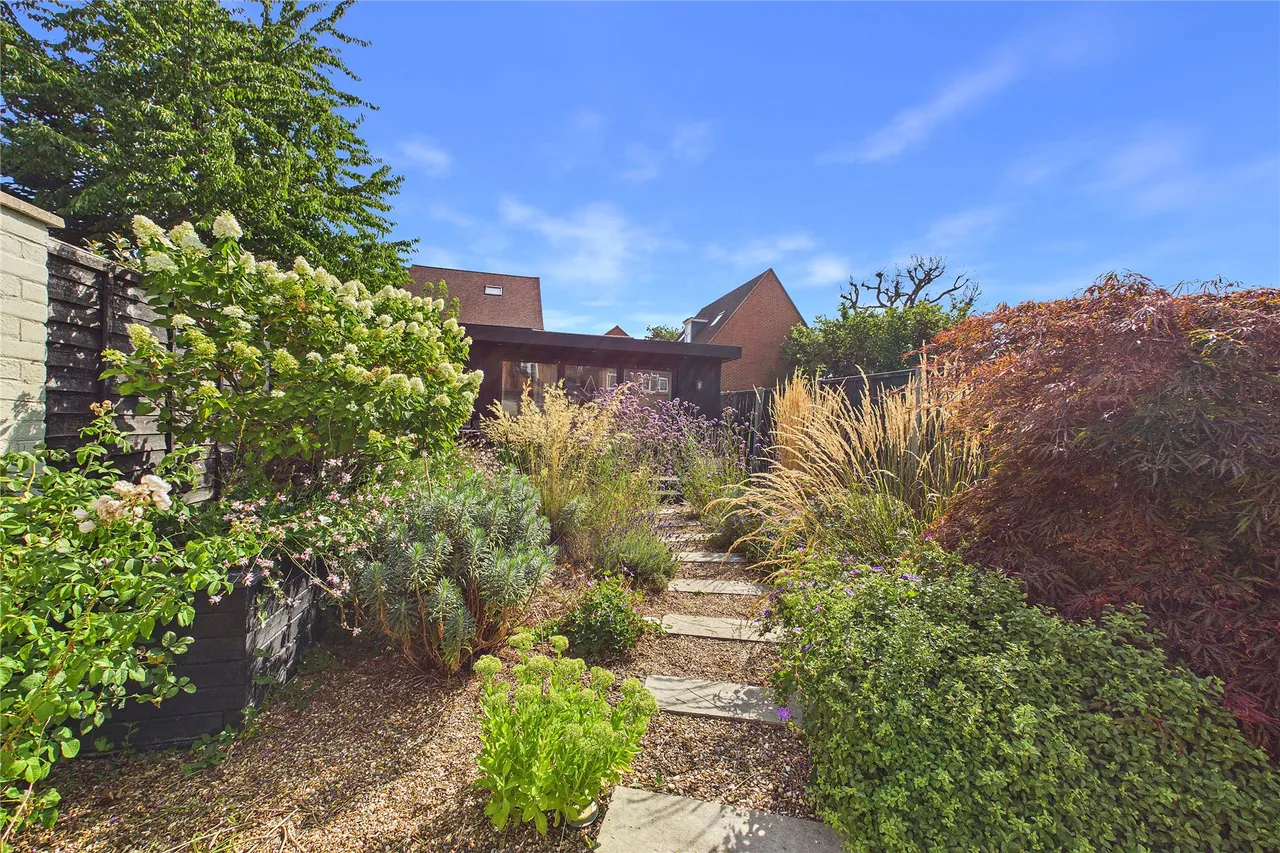 Alpha Road, Chobham, GU24, photo 12