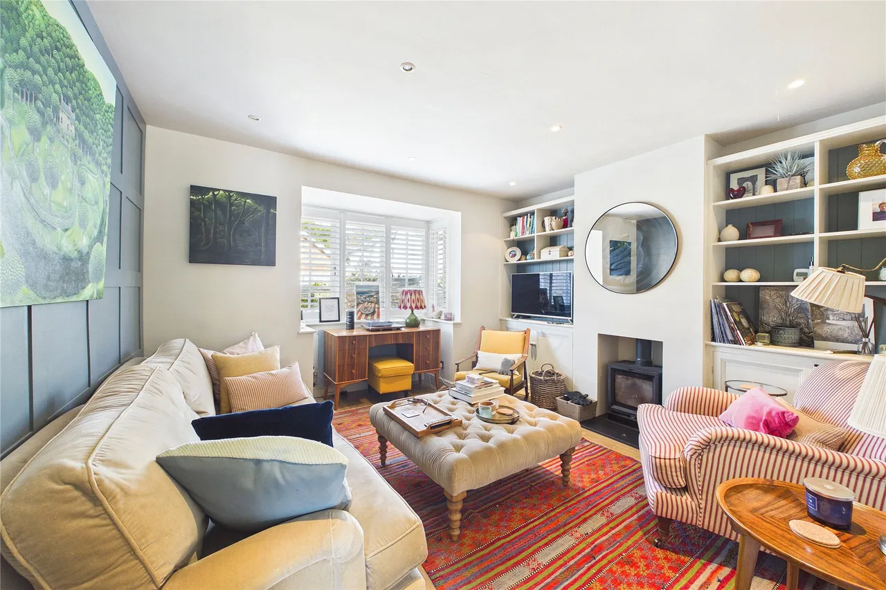 Alpha Road, Chobham, GU24, photo 3