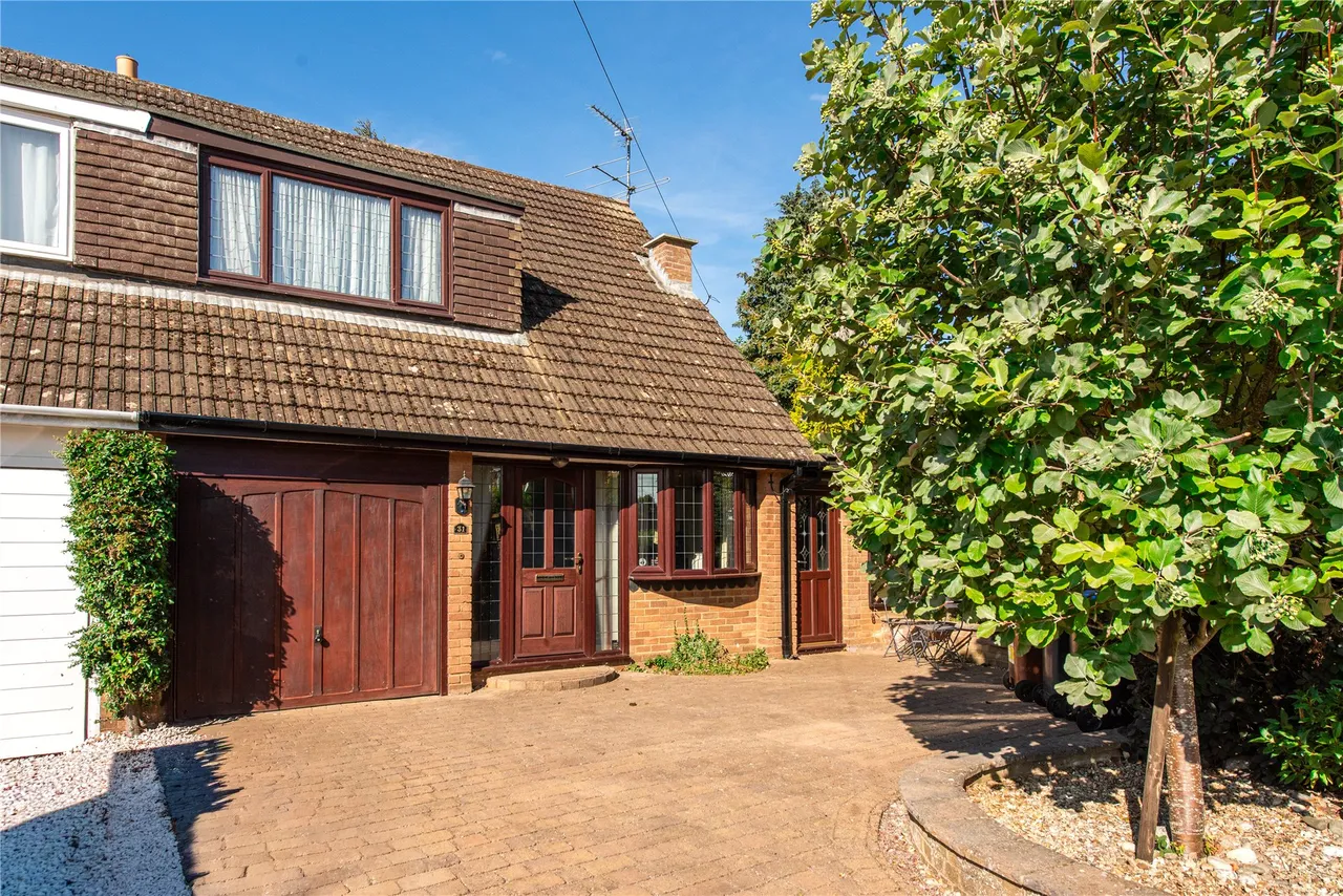 3 bed property for sale, Great Close, Chapel Brampton, NN6