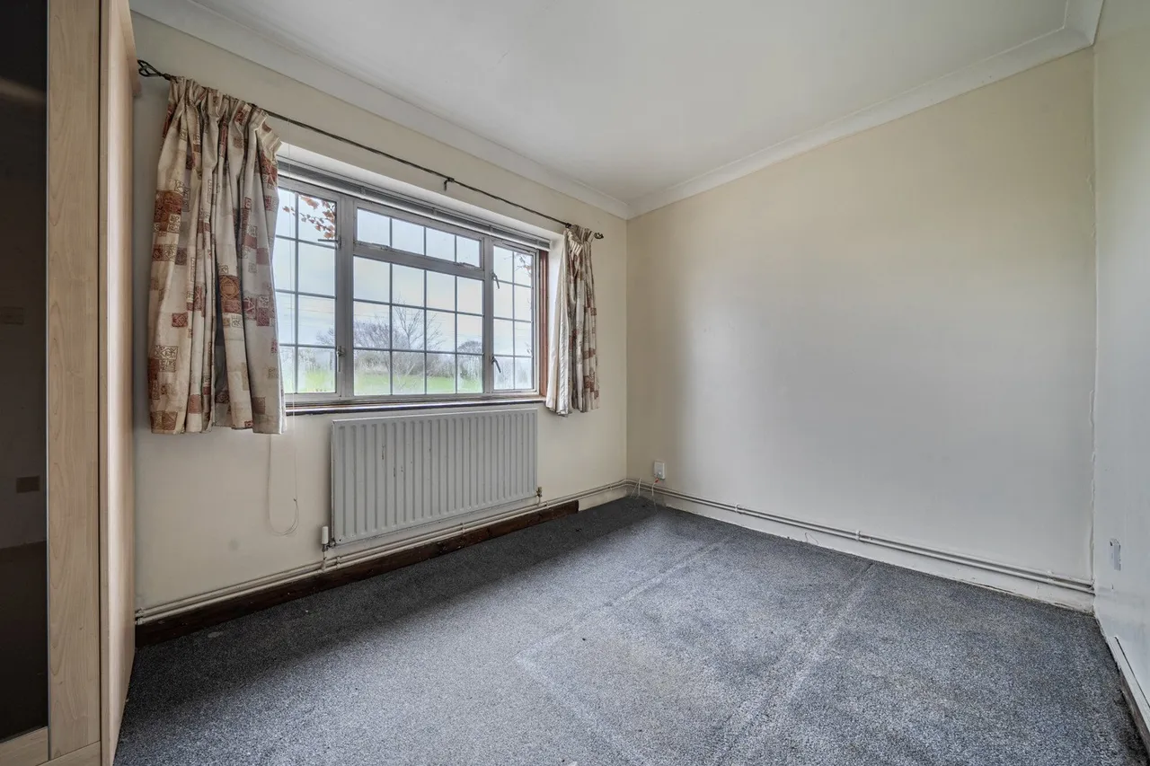 Middle Park Avenue, SE9, photo 20