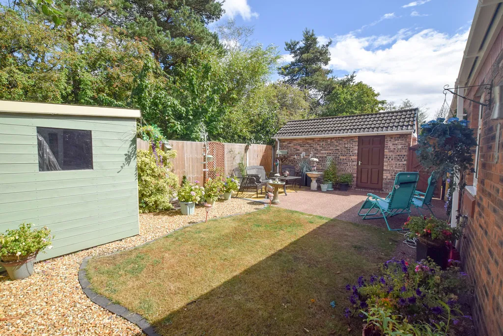 Edward Parry Court, Dawley Bank, TF4, photo 4