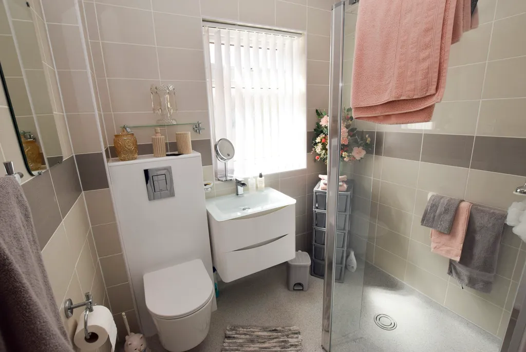 Edward Parry Court, Dawley Bank, TF4, photo 6