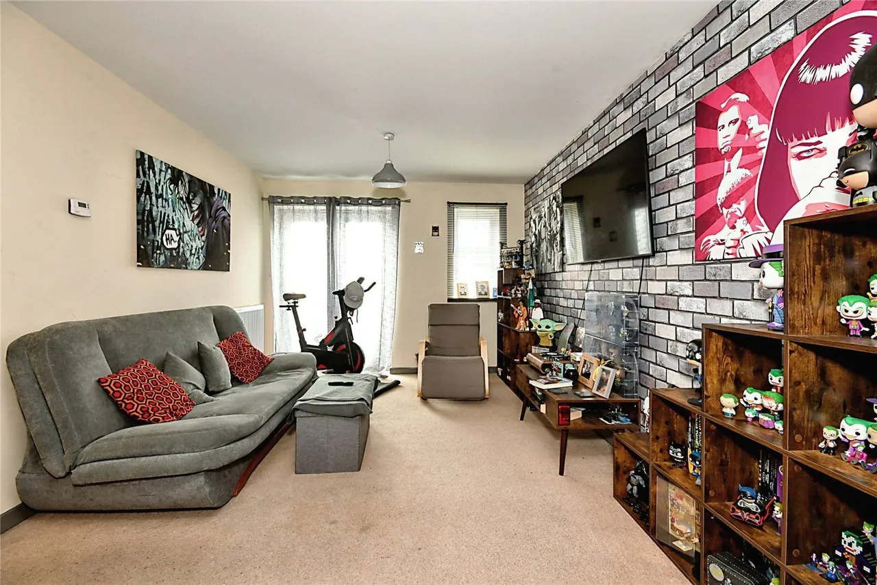 Gresham Close, Sutton-in-Ashfield, NG17, photo 5