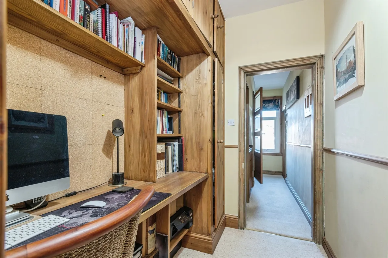 Hall Syke, Shepley, HUDDERSFIELD, photo 12