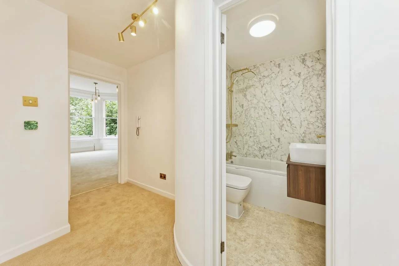 London Road, Canterbury, Kent, CT2, photo 6
