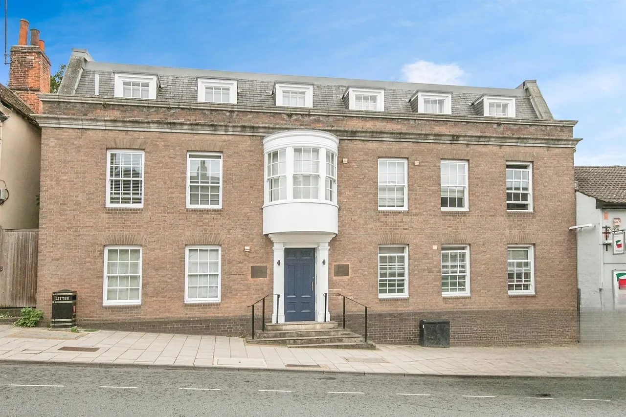 1 bed flat for sale — 43-44 North Hill, Colchester