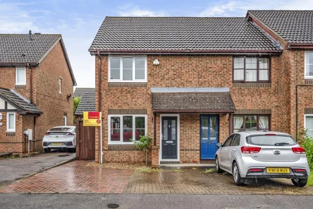 2 bed house to rent, Hawfinch, Aylesbury, HP19