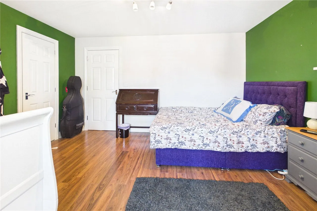 Sandstone Grove, Hermitage, RG18, photo 14