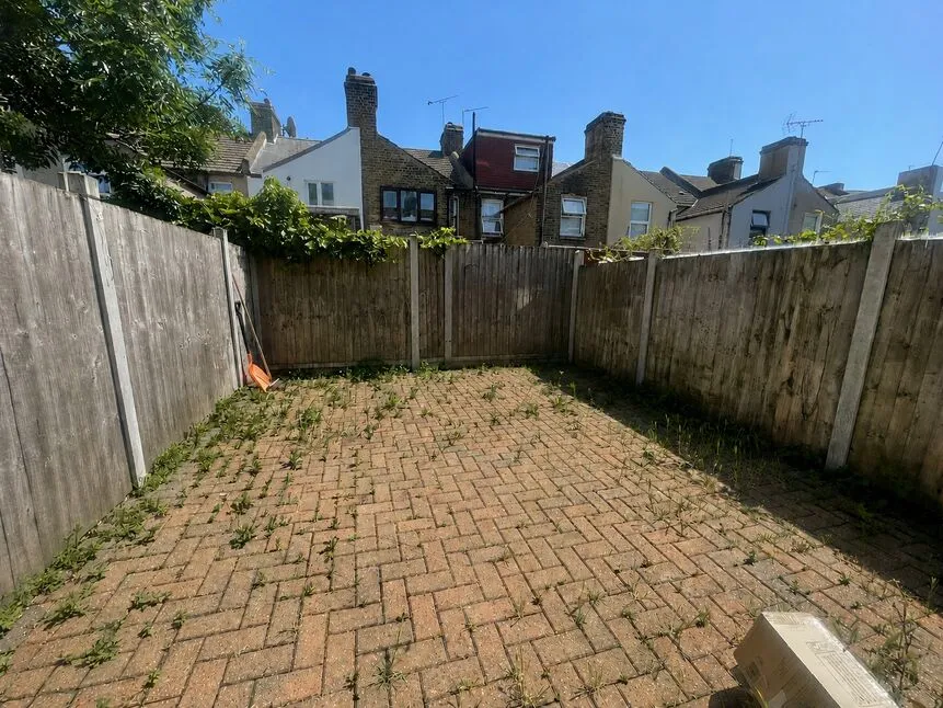 Durham Road, London, E16, photo 6
