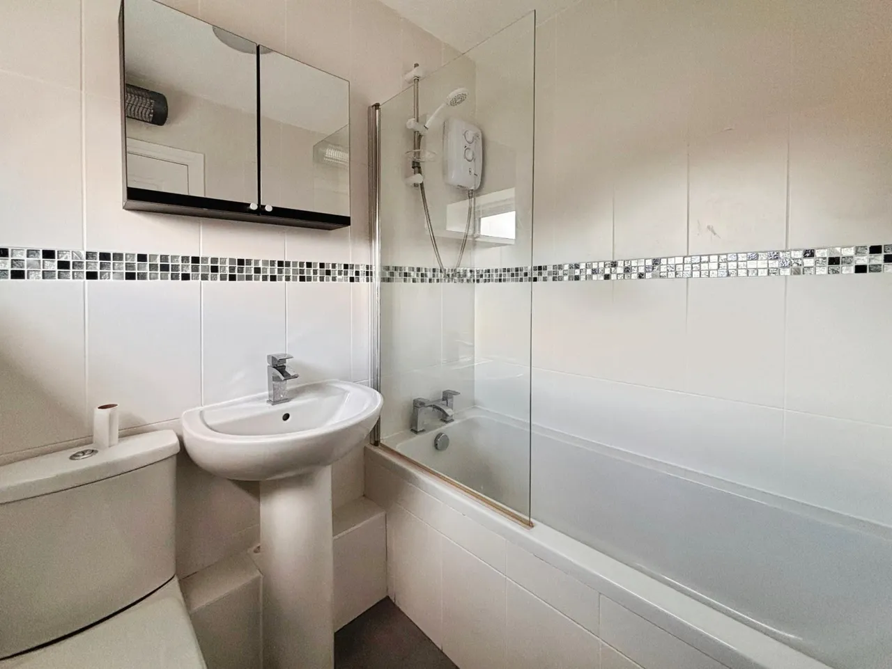 St Peters Mews, Rock Ferry, CH42, photo 6