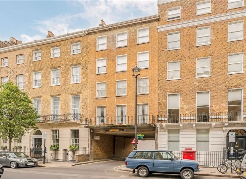 3 bed flat for sale — Harley Street, Marylebone, W1G