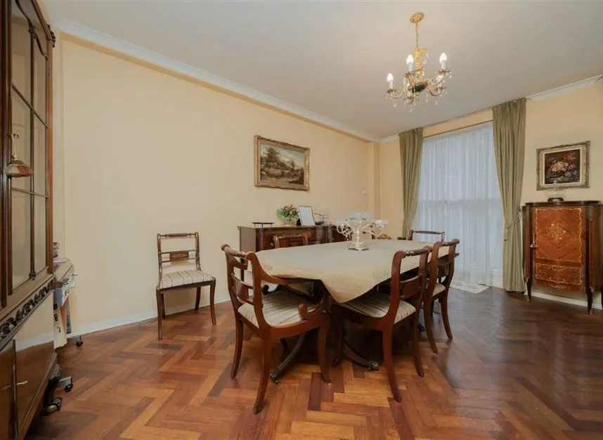 Harley Street, Marylebone, W1G, photo 3