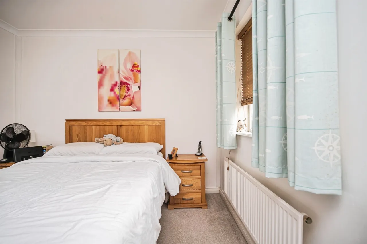 Baileys Gate, Cotford St. Luke, TA4, photo 13