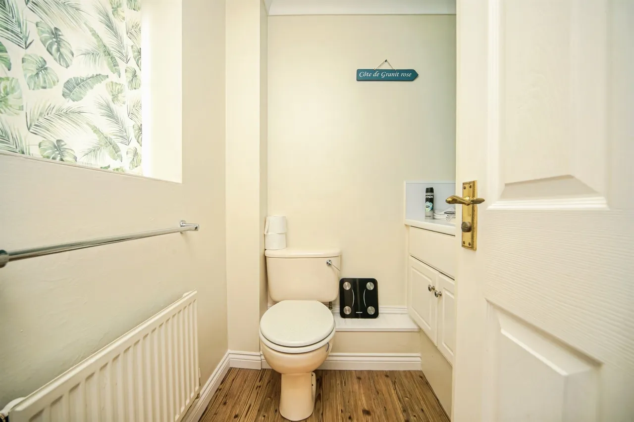 Baileys Gate, Cotford St. Luke, TA4, photo 12