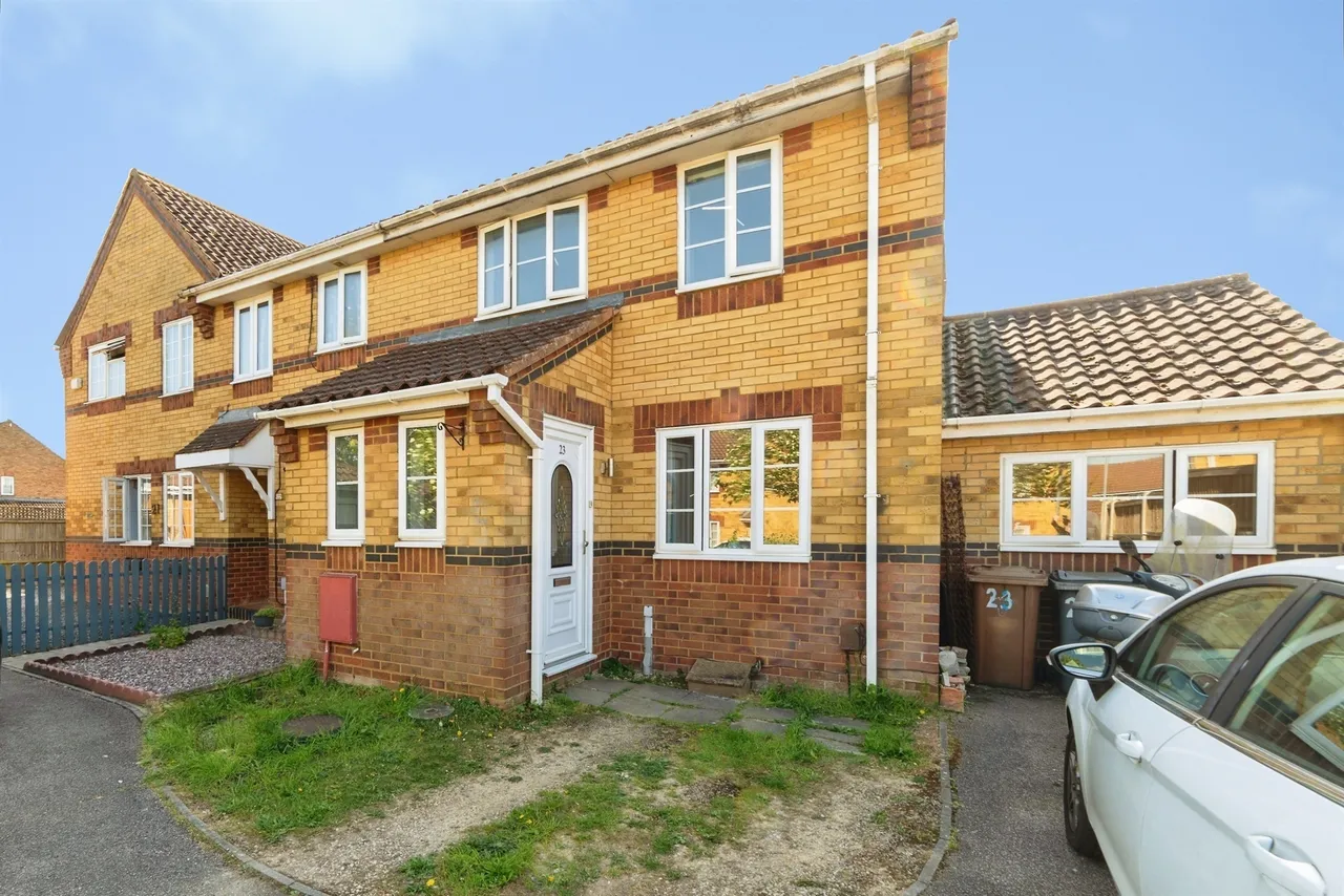 Augustus Gate, Chells Manor, SG2, photo 15