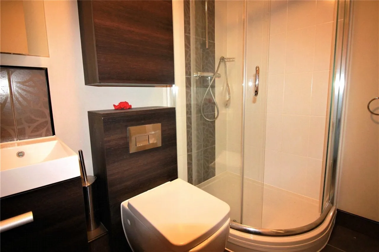 The Green, Southall, UB2, photo 4