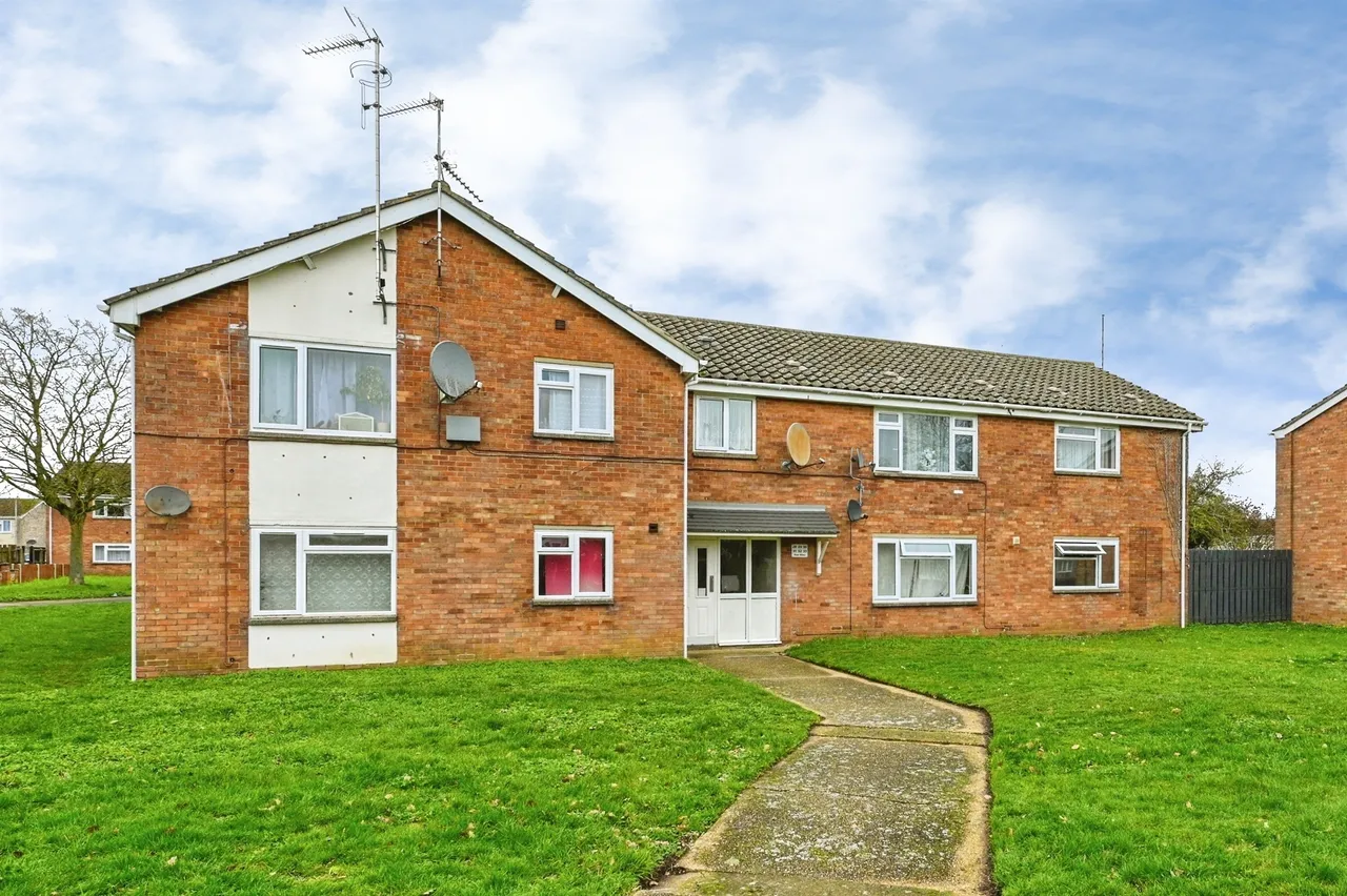 2 bed flat for sale — Five Elms, King's Lynn