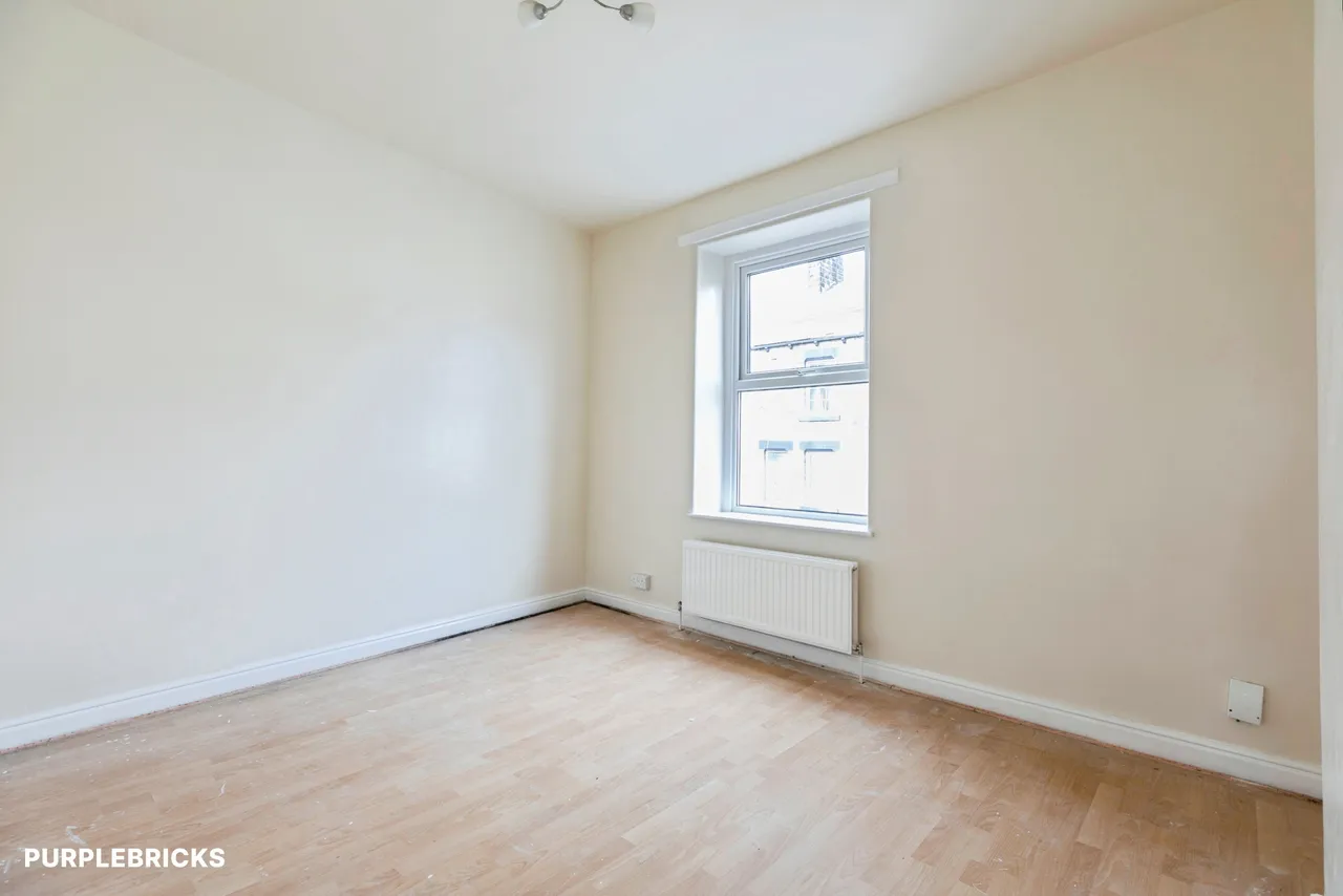 James Street, Barnsley, S70, photo 11