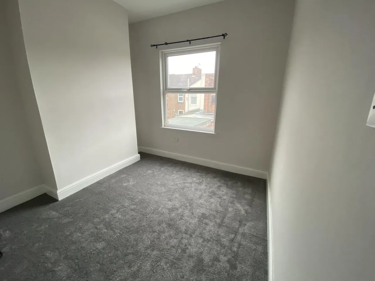 Maybank Road, CH42, photo 7
