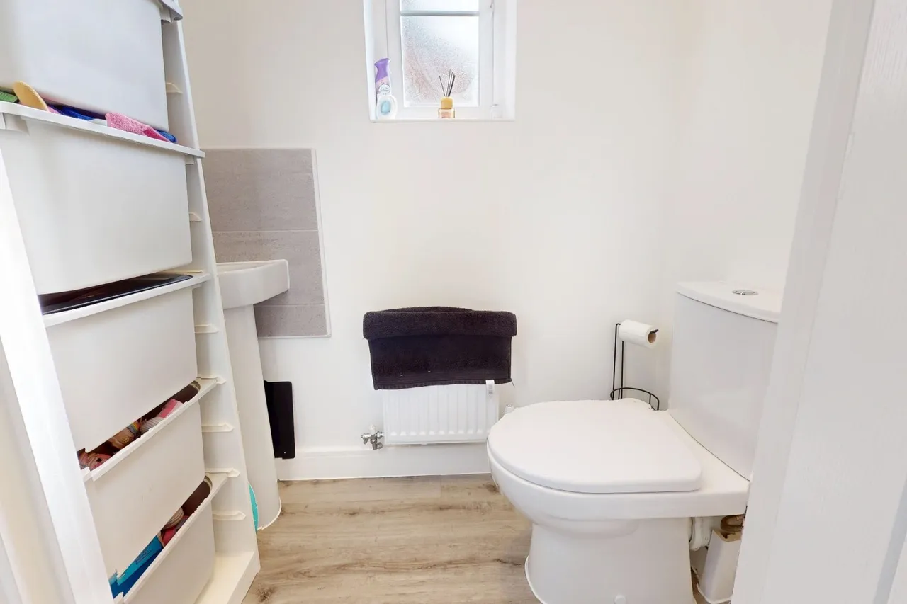 Husselbee Crescent, Lawley Bank, TF4, photo 7