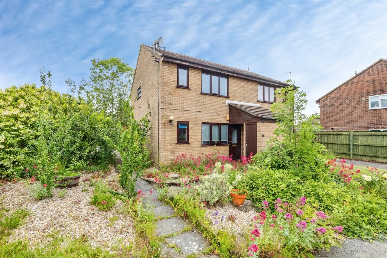 1 bed flat for sale — Atwater Grove, Lincoln