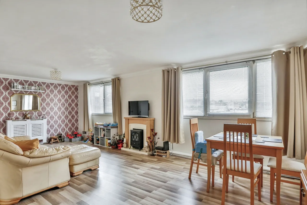 Downland Place, Poole, BH17, photo 3