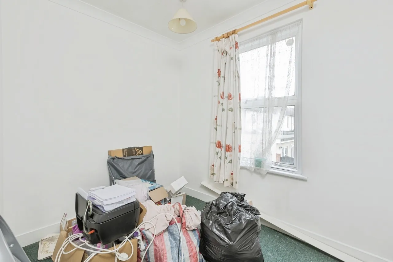St. James's Avenue, Gravesend, DA11, photo 10
