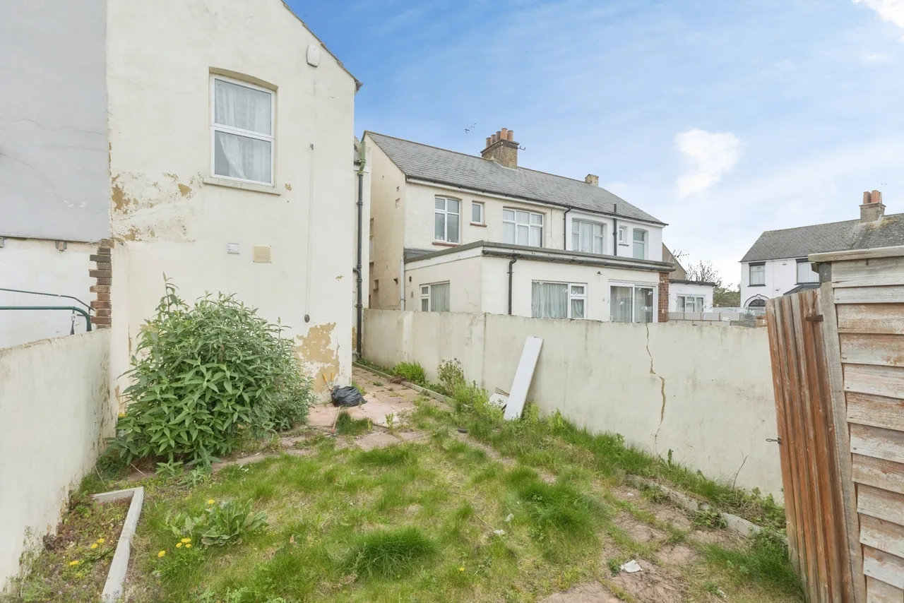 St. James's Avenue, Gravesend, DA11, photo 14