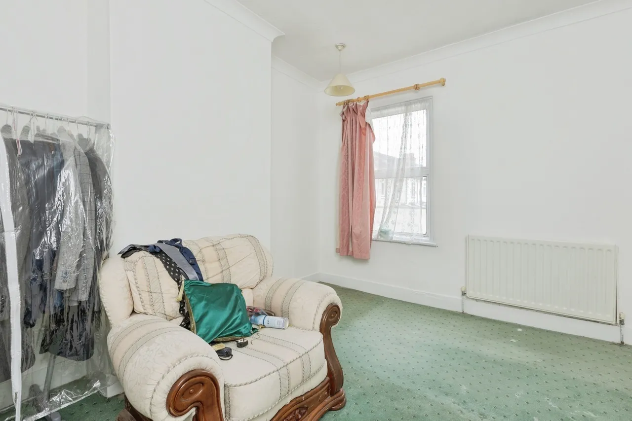 St. James's Avenue, Gravesend, DA11, photo 4