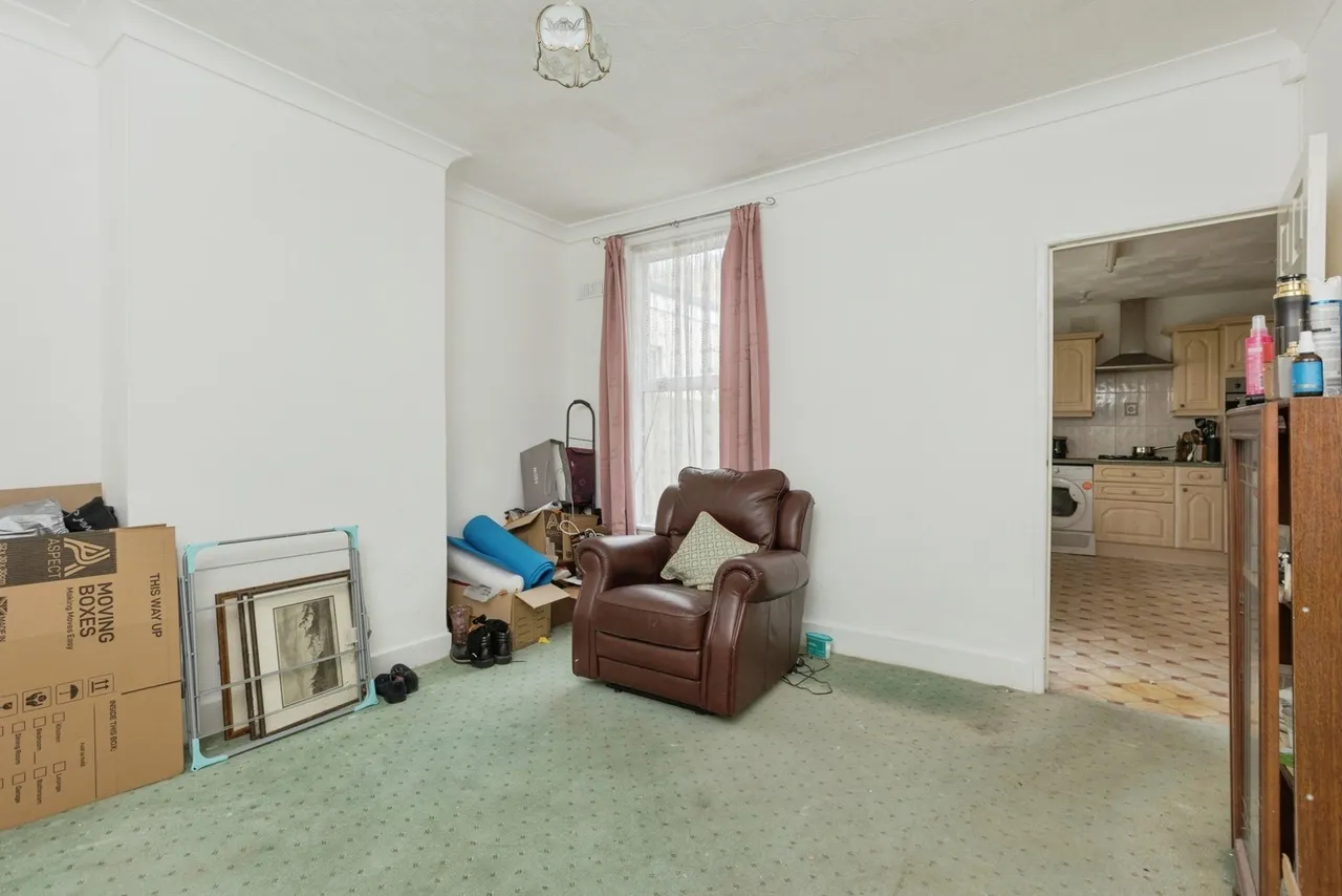 St. James's Avenue, Gravesend, DA11, photo 5