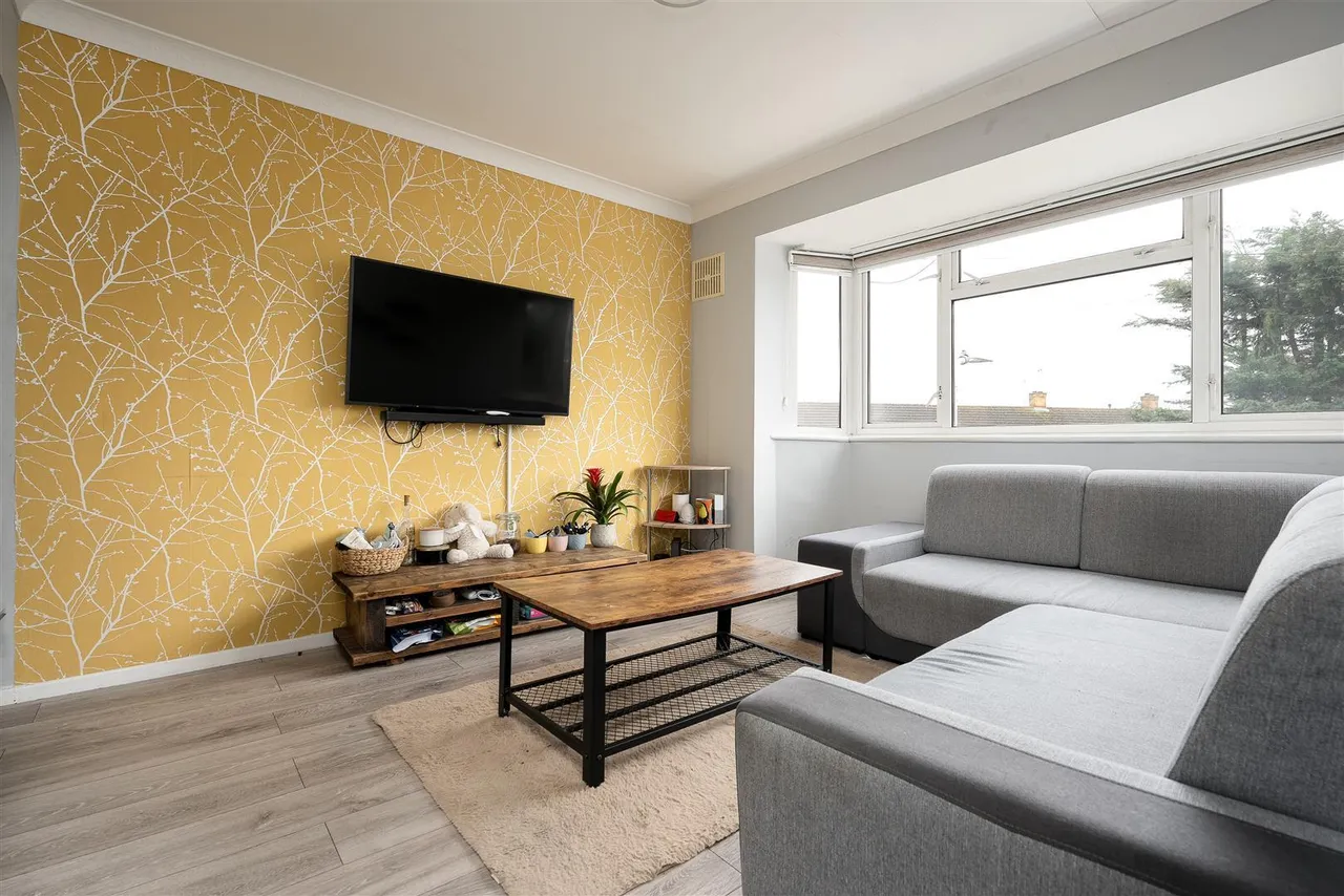 Rutters Close, West Drayton, UB7, photo 3