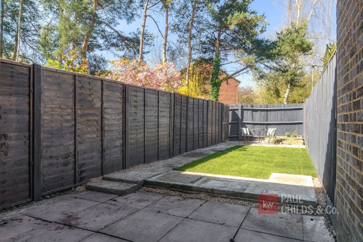Bracknell, RG12, photo 10
