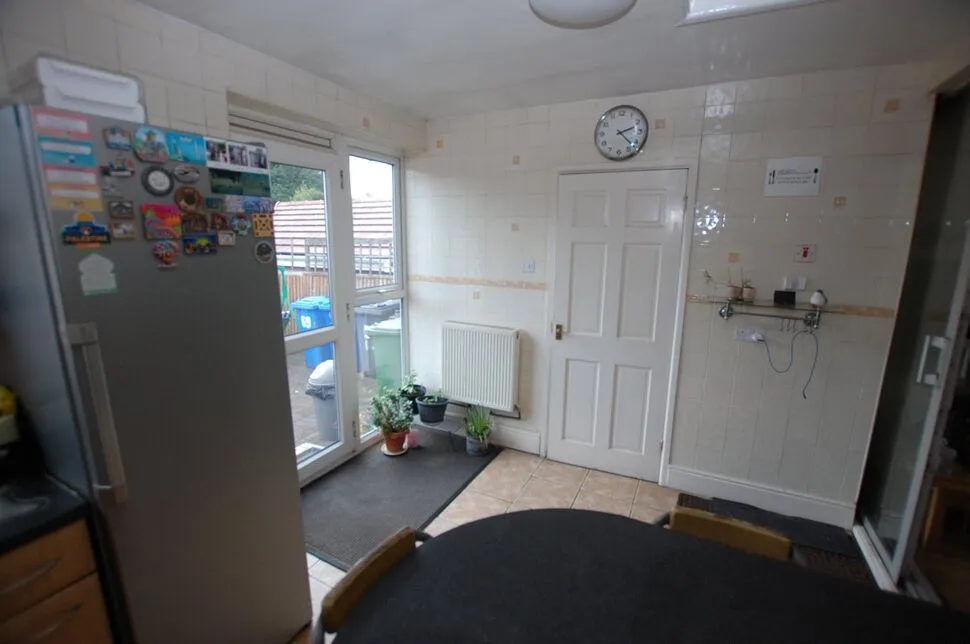Mossley Road, Ashton-under-Lyne, Greater Manchester, OL6, photo 6