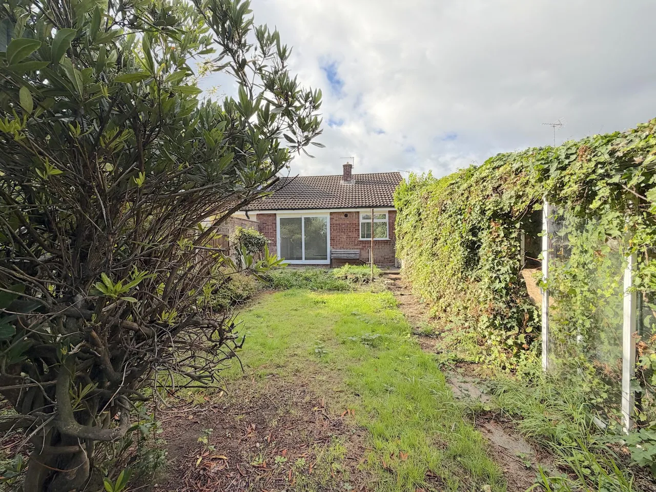 St Johns Road, Essington, WV11, photo 10