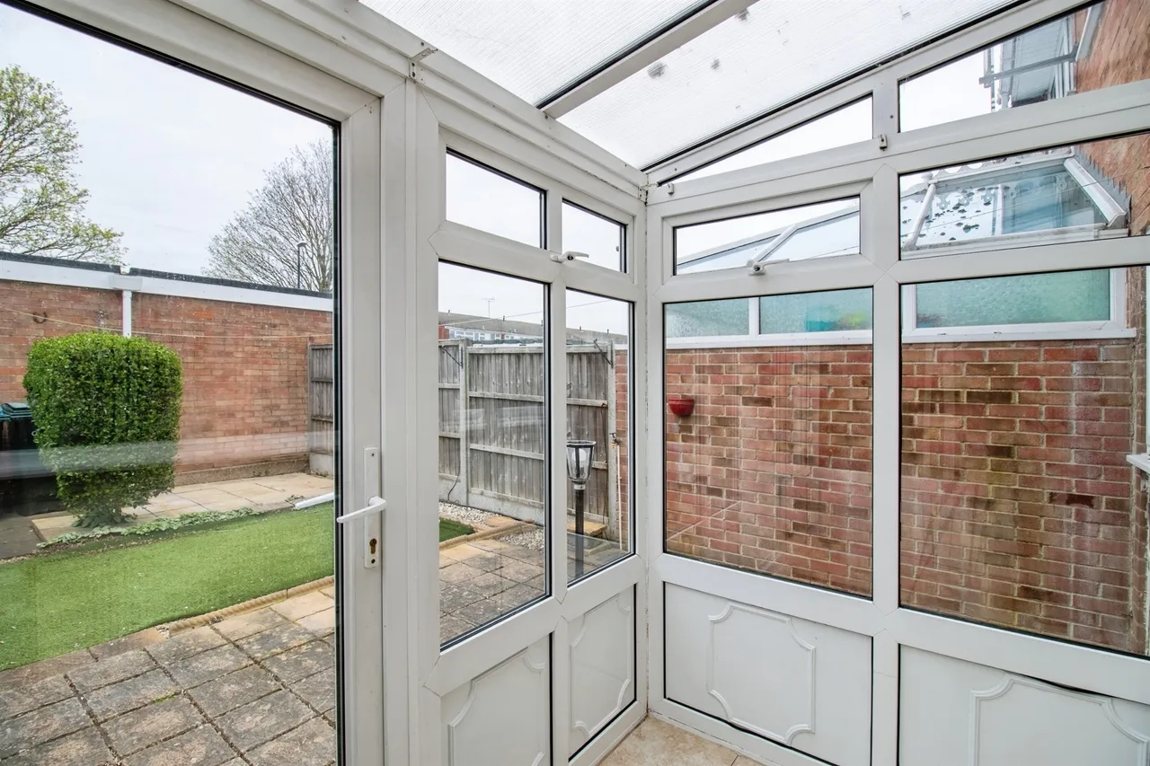 Brewster Close, Coventry, CV2, photo 5