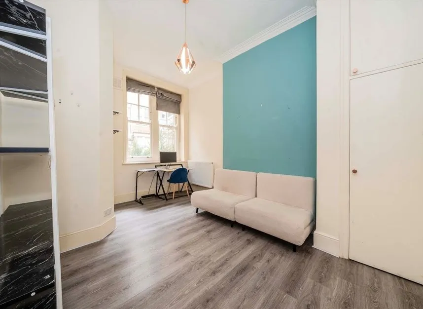 Hammersmith Road, West Kensington, W14, photo 6