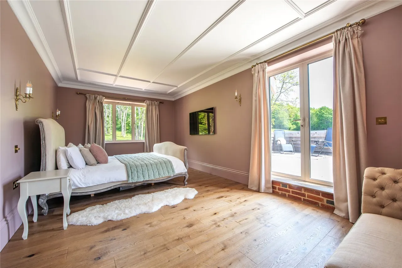 Beare Green Road, Beare Green, RH5, photo 13