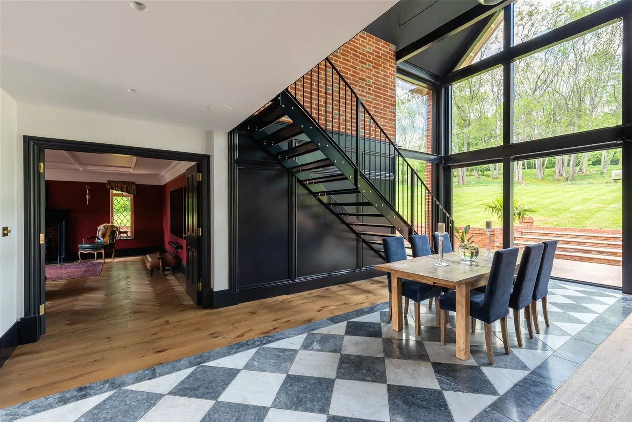 Beare Green Road, Beare Green, RH5, photo 28