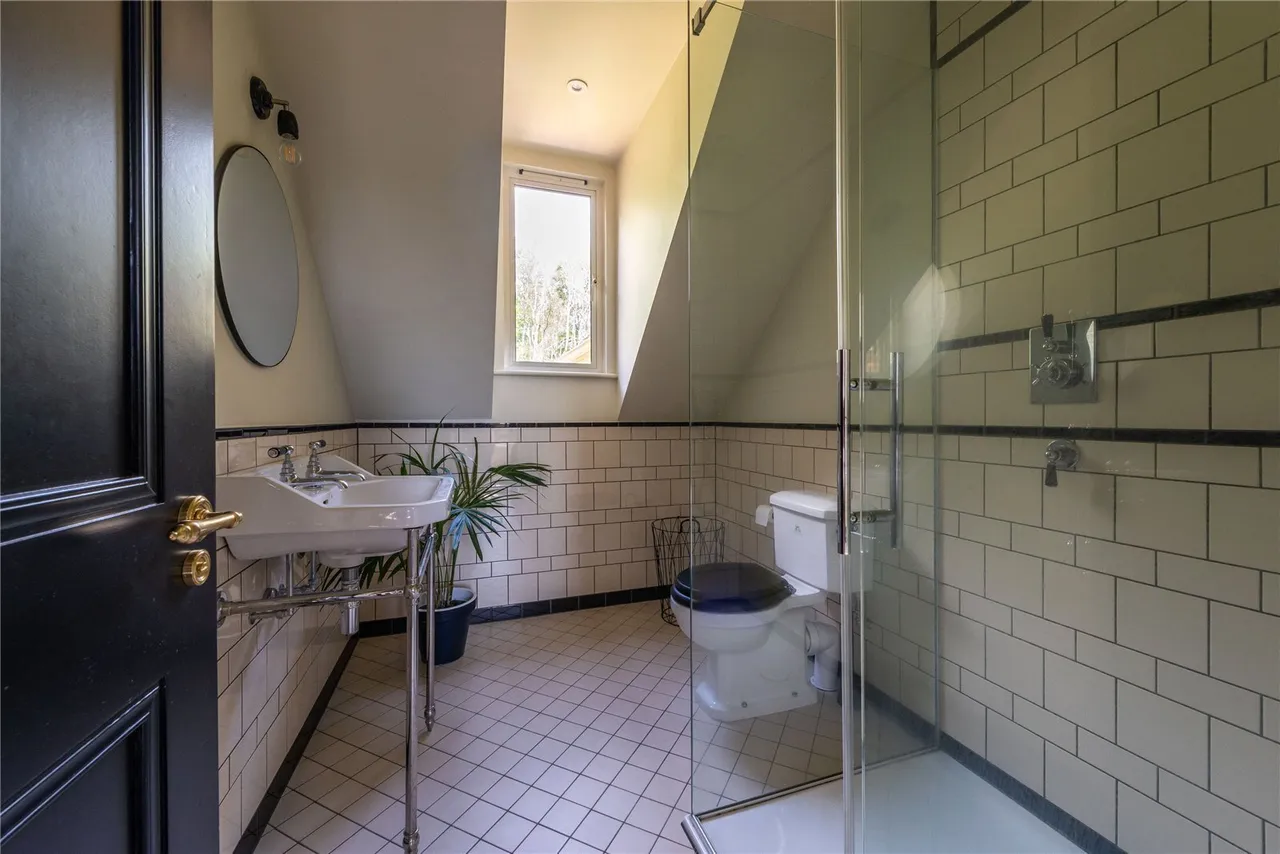 Beare Green Road, Beare Green, RH5, photo 23