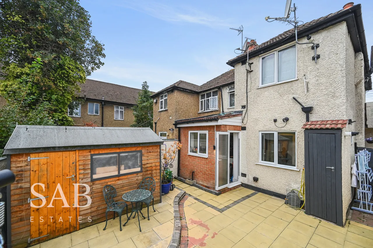 Braund Avenue, Greenford, UB6, photo 10