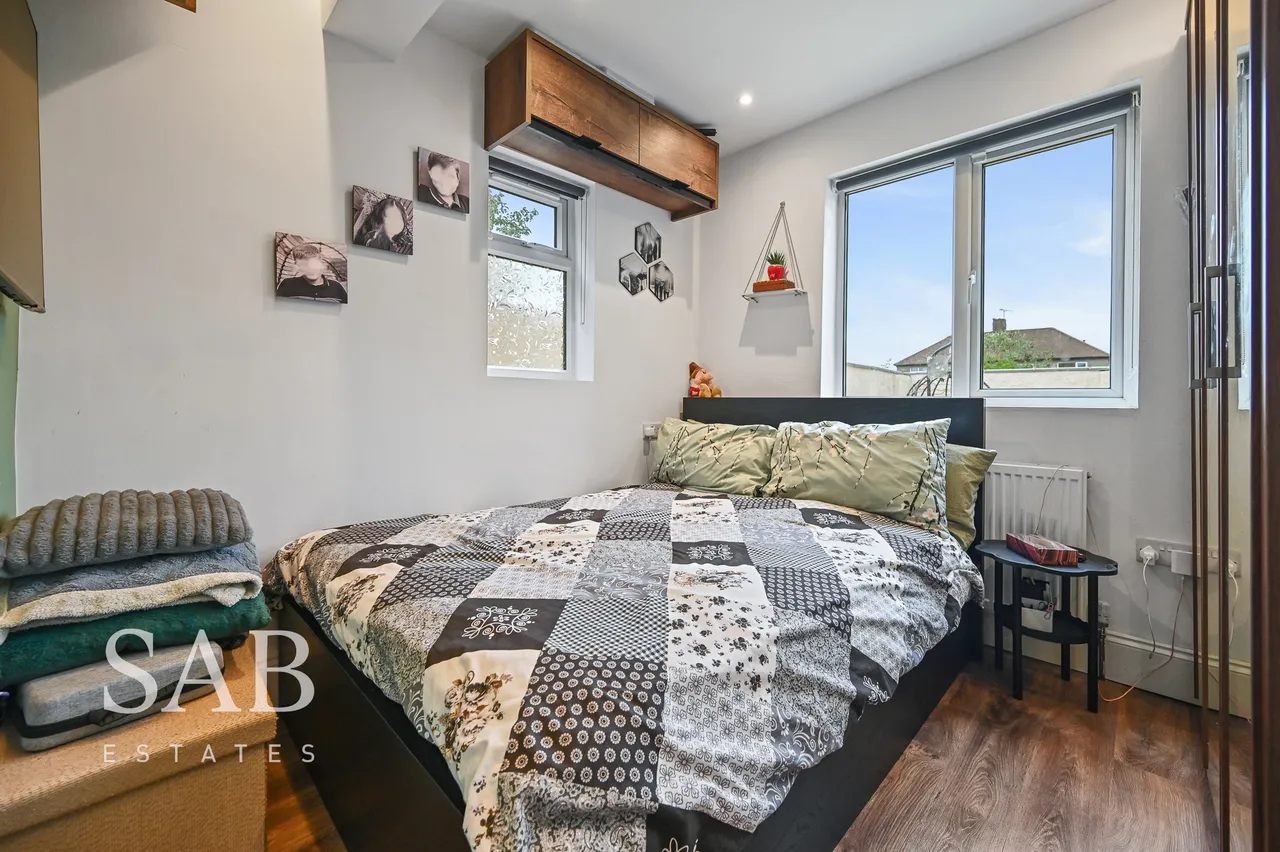 Braund Avenue, Greenford, UB6, photo 5