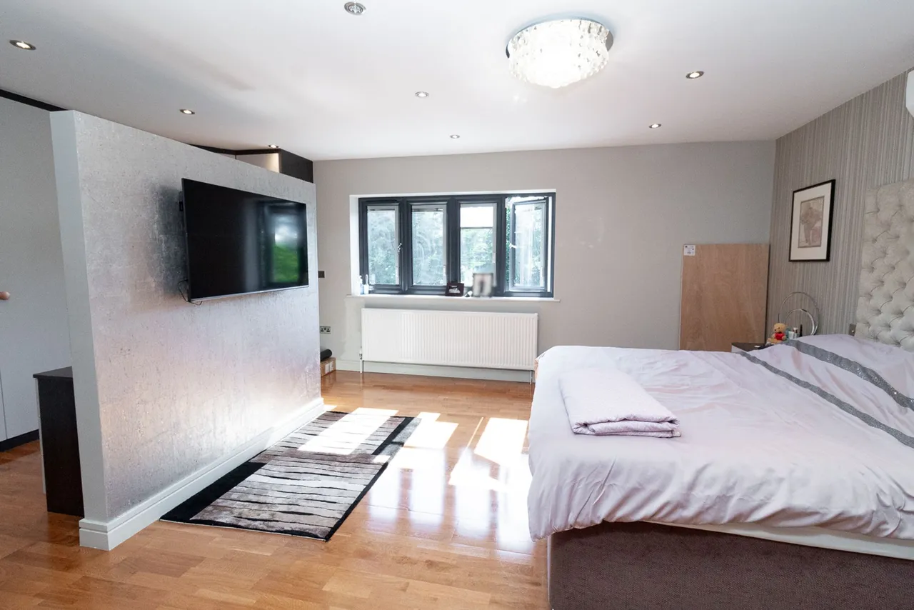 Broadfields Avenue, Edgware, HA8, photo 11