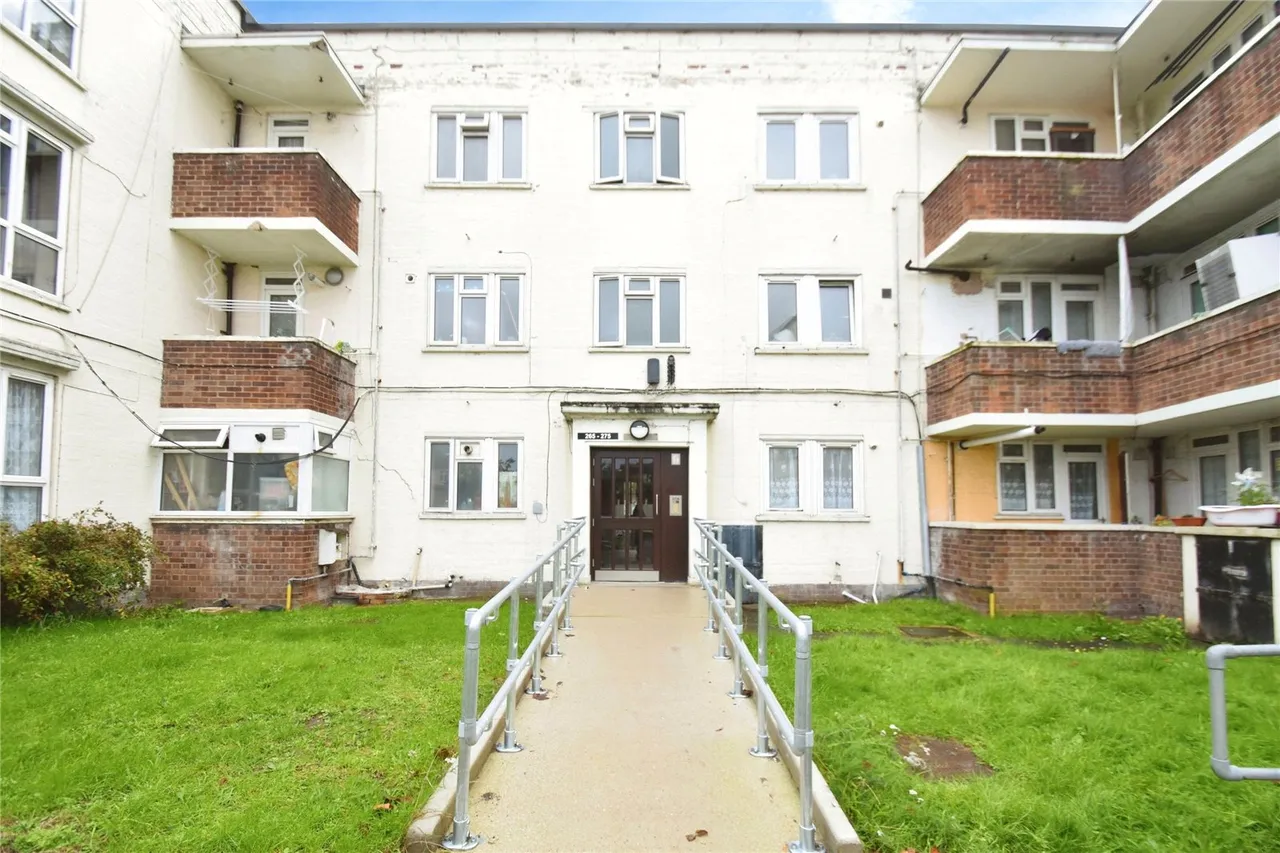 Barking, IG11, photo 3