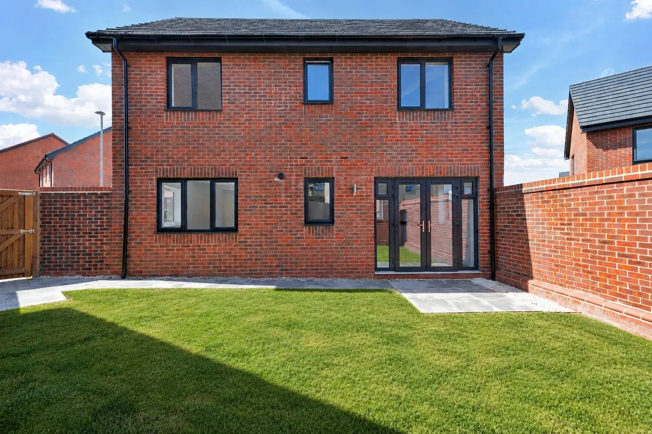 Plot 72, Watling Street, Milton Keynes, MK8 8AB, photo 13