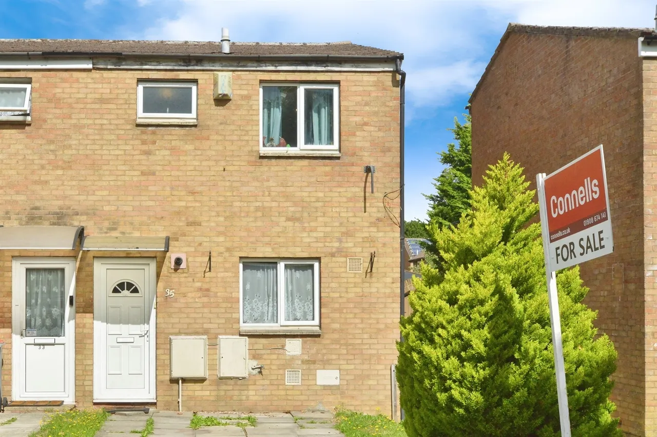 2 bed house for sale, Bramble Avenue, Conniburrow, MK14